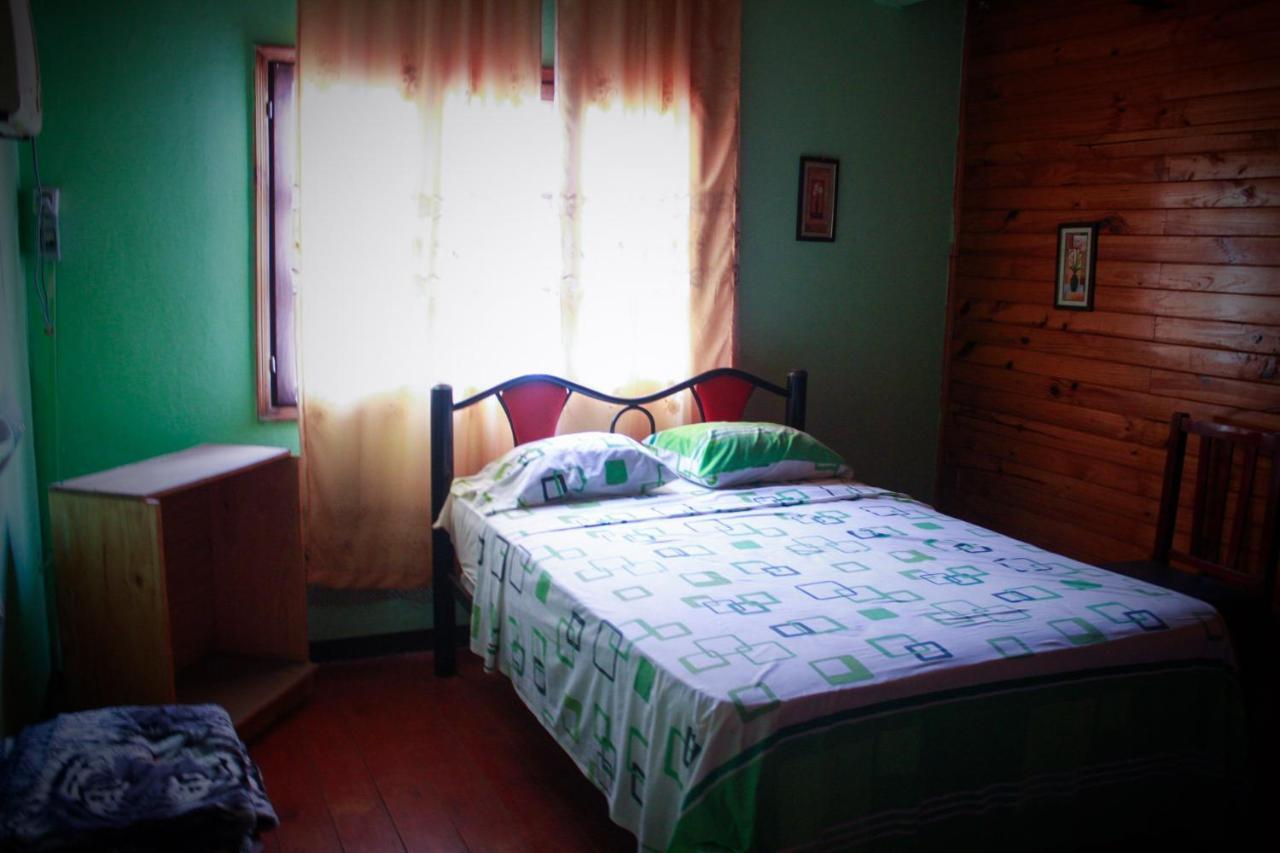 Hostel Haus ปูแอร์โตอีกวาซู ภายนอก รูปภาพ